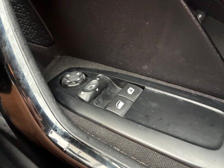 2016 Peugeot 208 - photo 16