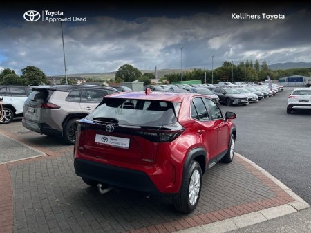 2024 Toyota Yaris Cross - photo 2