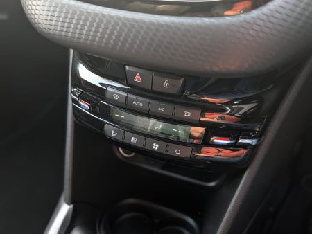 2017 Peugeot 2008 - photo 12