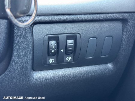 2011 Renault Clio - photo 22