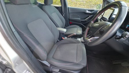 2021 Ford Fiesta - photo 8