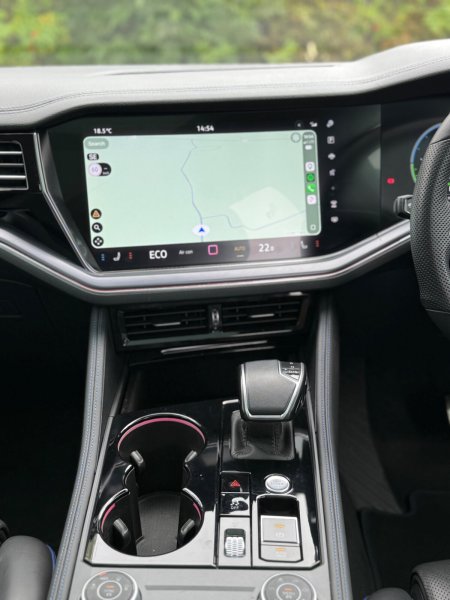 2024 Volkswagen Touareg - photo 29