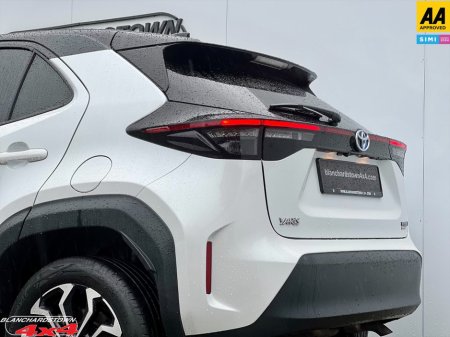 2023 Toyota Yaris - photo 8