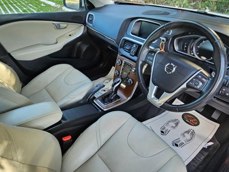 2016 Volvo V40 - photo 20