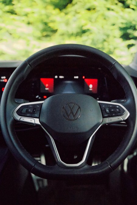 2023 Volkswagen Golf - photo 9