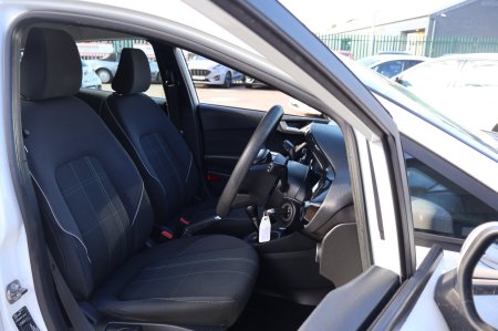 2018 Ford Fiesta - photo 12