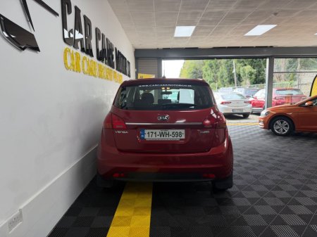 2017 Kia Venga - photo 5