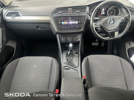 2020 Volkswagen Tiguan - photo 2