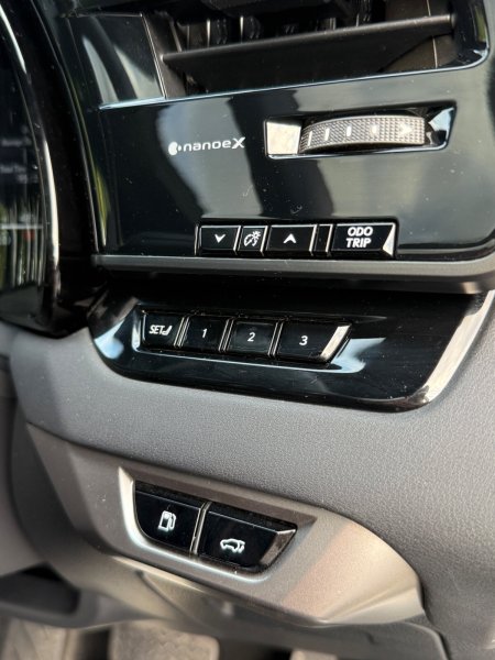 2025 Lexus RX - photo 25
