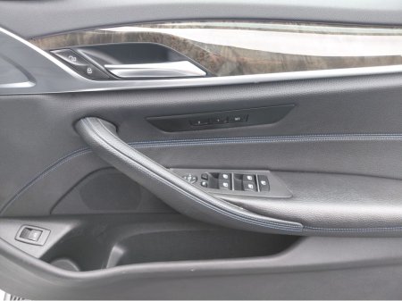 2017 BMW 5-Series - photo 16