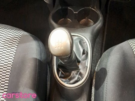 2017 Nissan Micra - photo 16