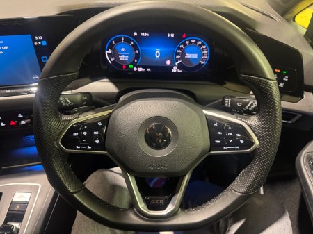 2022 Volkswagen Golf - photo 18