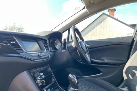 2018 Vauxhall Astra - photo 18