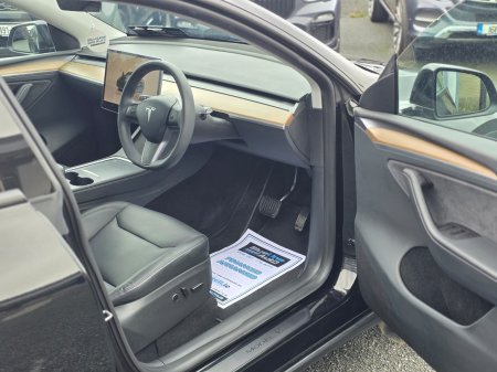2024 Tesla Model Y - photo 7