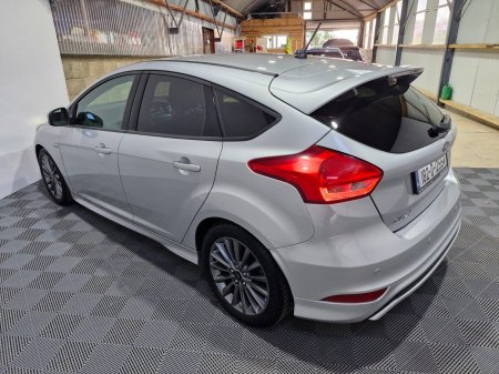 2018 Ford Focus - photo 12