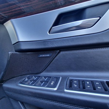2017 Jaguar XF - photo 13
