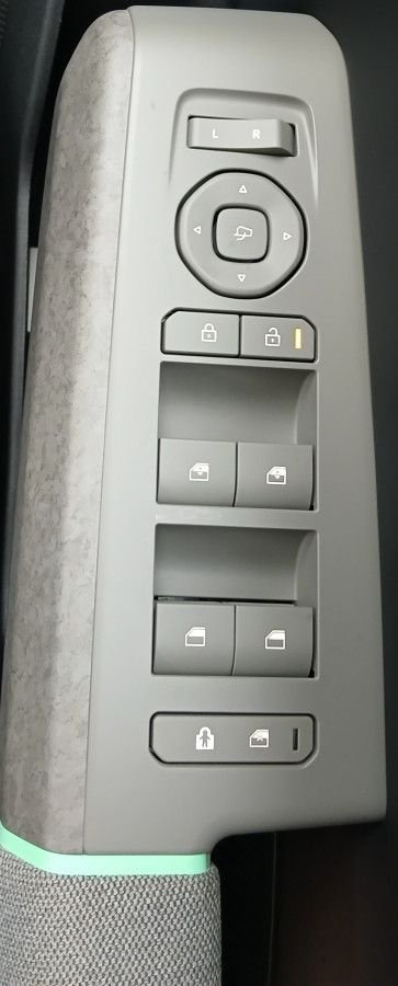 2027 Kia EV4 - photo 11