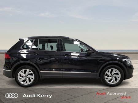 2022 Volkswagen Tiguan - photo 8