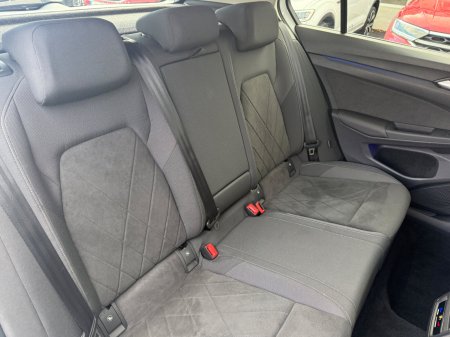 2024 Volkswagen Golf - photo 11