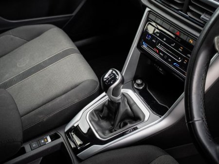 2023 Volkswagen T-Roc - photo 4