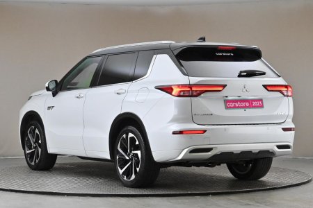 2023 Mitsubishi Outlander - photo 7