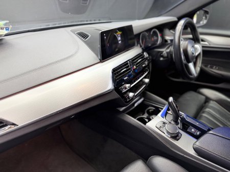 2018 BMW 5-Series - photo 18