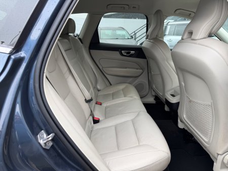2021 Volvo XC60 - photo 15