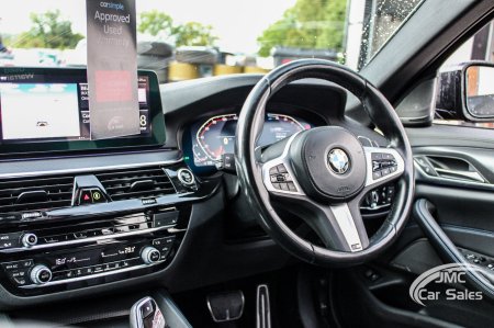 2022 BMW 5-Series - photo 25