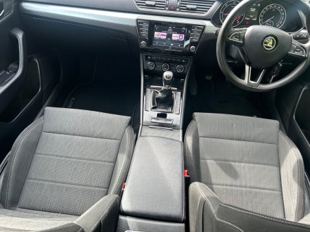 2016 Skoda Superb - photo 18