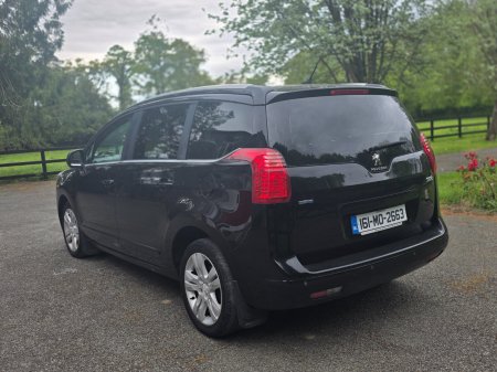 2016 Peugeot 5008 - photo 2