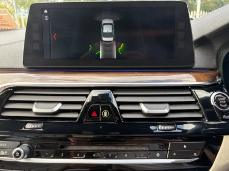 2017 BMW 5-Series - photo 25