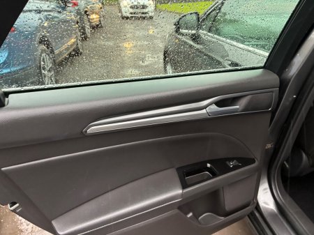 2017 Ford Mondeo - photo 20