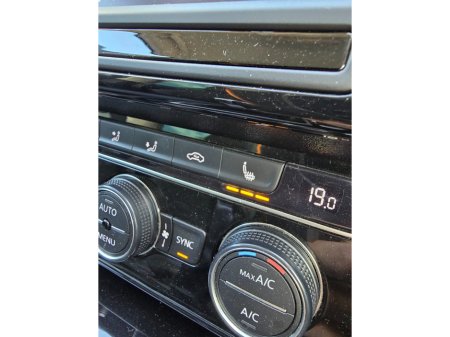 2017 Volkswagen Passat - photo 19