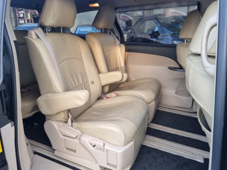2012 Toyota Estima - photo 7