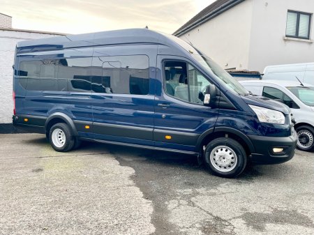 2020 Ford Transit - photo 2