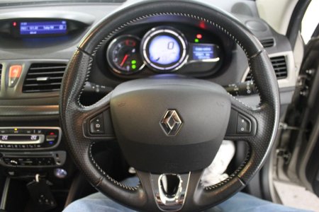 2014 Renault Fluence - photo 22