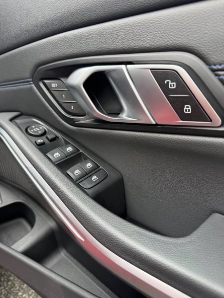 2021 BMW 3-Series - photo 16
