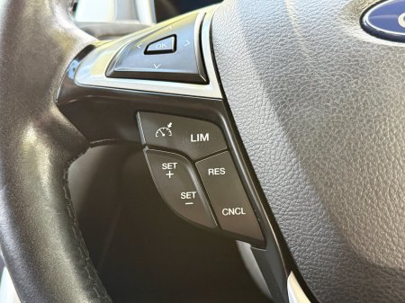 2017 Ford Mondeo - photo 18