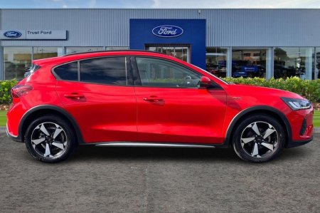 2023 Ford Focus - photo 3