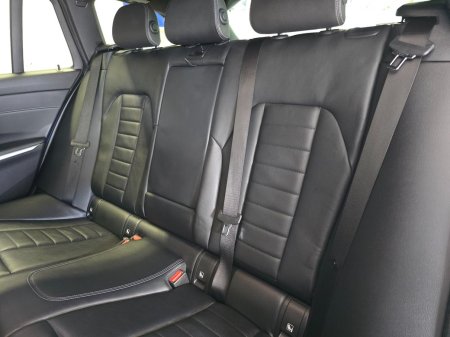 2022 BMW 3-Series - photo 10