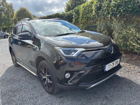 2017 Toyota RAV4 - photo 2