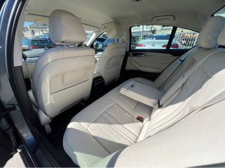 2020 BMW 5-Series - photo 23