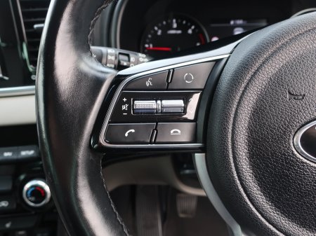 2020 Kia Sportage - photo 16