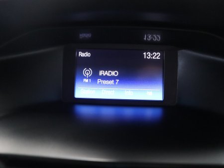 2016 Ford Focus - photo 16
