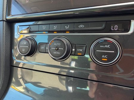 2019 Volkswagen Golf - photo 16