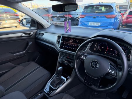 2021 Volkswagen T-Roc - photo 15