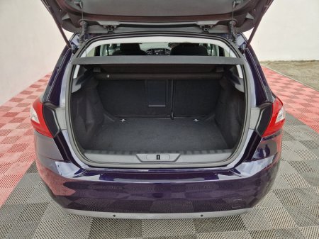 2016 Peugeot 308 - photo 18