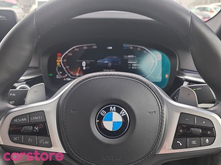 2022 BMW 5-Series - photo 22