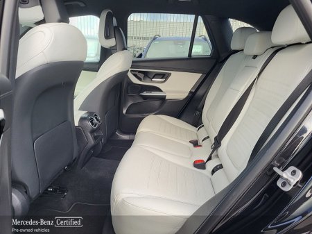 2025 Mercedes-Benz GLC - photo 15