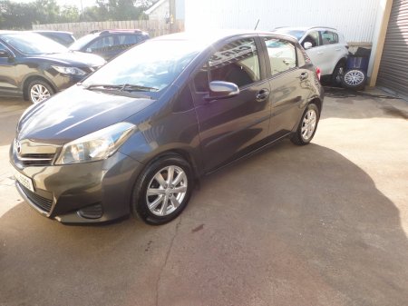 2012 Toyota Yaris - photo 3